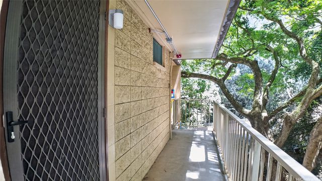 95-273 Waikalani Drive D306, Mililani, HI 96789