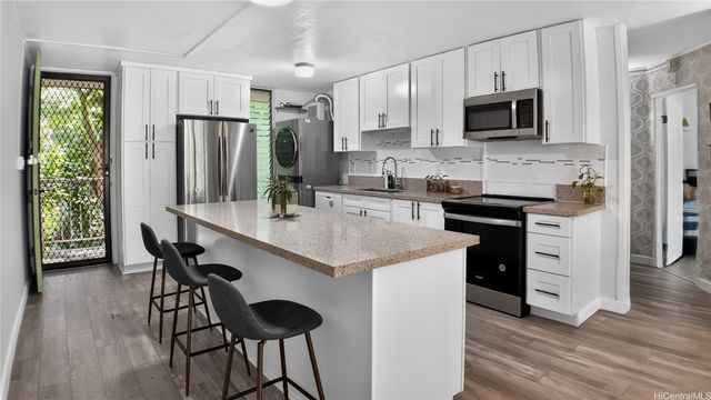 95-273 Waikalani Drive D306, Mililani, HI 96789