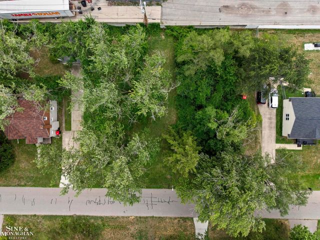 20621 Westhaven Avenue, Southfield, MI 48075