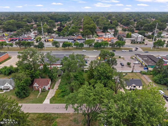 20621 Westhaven Avenue, Southfield, MI 48075