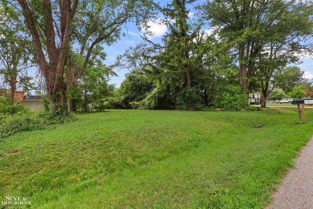 20621 Westhaven Avenue, Southfield, MI 48075