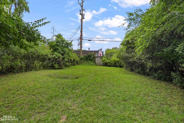 20621 Westhaven Avenue, Southfield, MI 48075