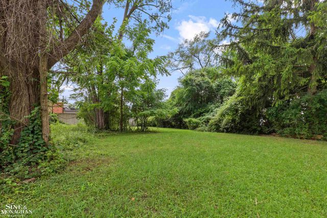 20621 Westhaven Avenue, Southfield, MI 48075