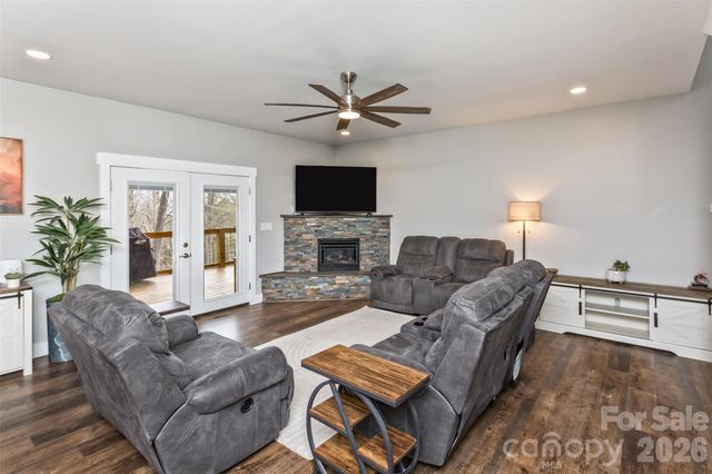 46 Carden Drive 10, Weaverville, NC 28787