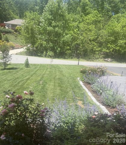 46 Carden Drive 10, Weaverville, NC 28787