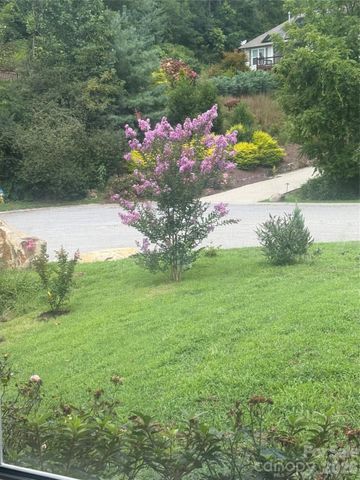 46 Carden Drive 10, Weaverville, NC 28787