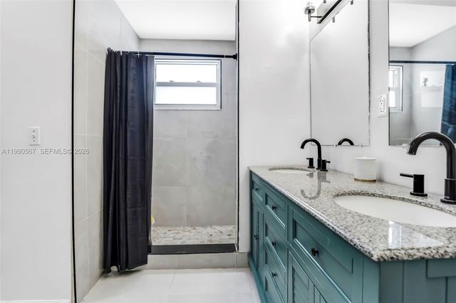 10020 SW 223rd Ln, Cutler Bay, FL 33190