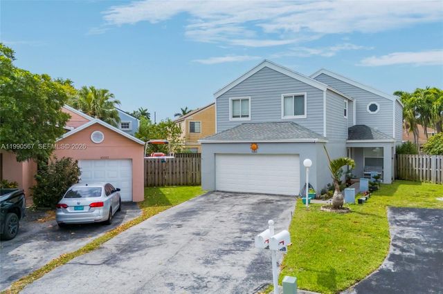 10020 SW 223rd Ln, Cutler Bay, FL 33190