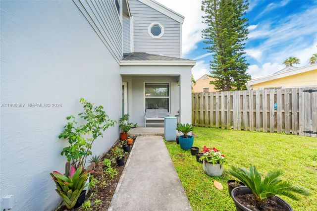 10020 SW 223rd Ln, Cutler Bay, FL 33190