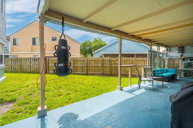 10020 SW 223rd Ln, Cutler Bay, FL 33190