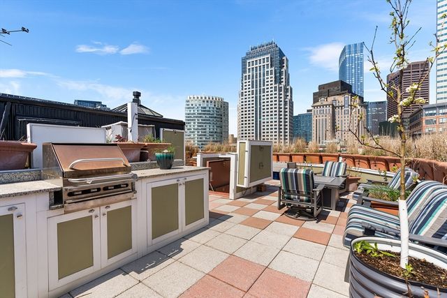 121-123 Beach St 801, Boston, MA 02111