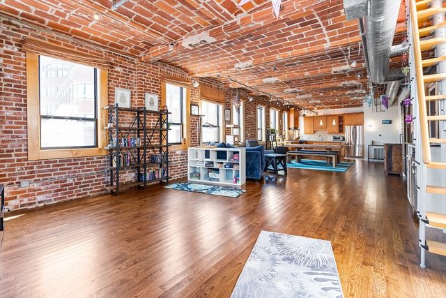 121-123 Beach St 801, Boston, MA 02111