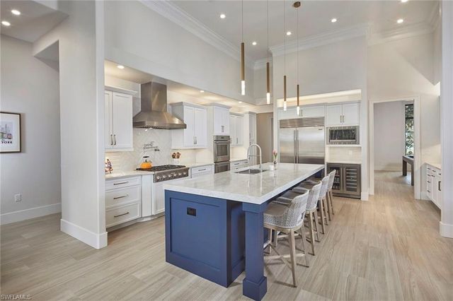 6771 Hunters RD, Naples, FL 34109