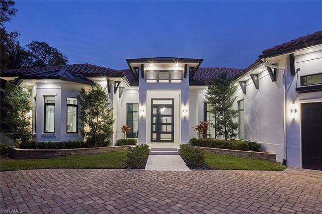 6771 Hunters RD, Naples, FL 34109