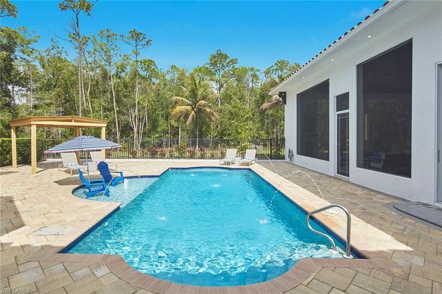 6771 Hunters RD, Naples, FL 34109