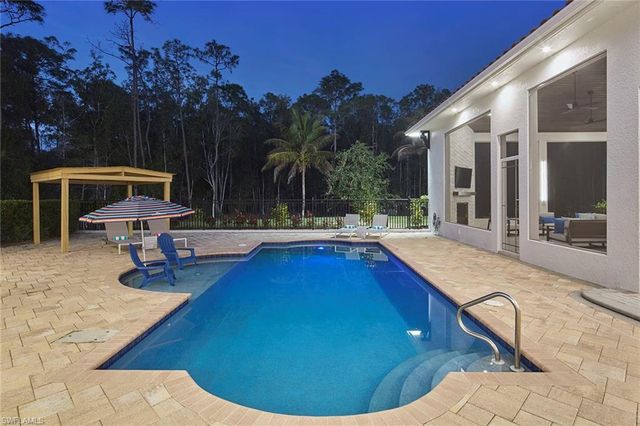 6771 Hunters RD, Naples, FL 34109