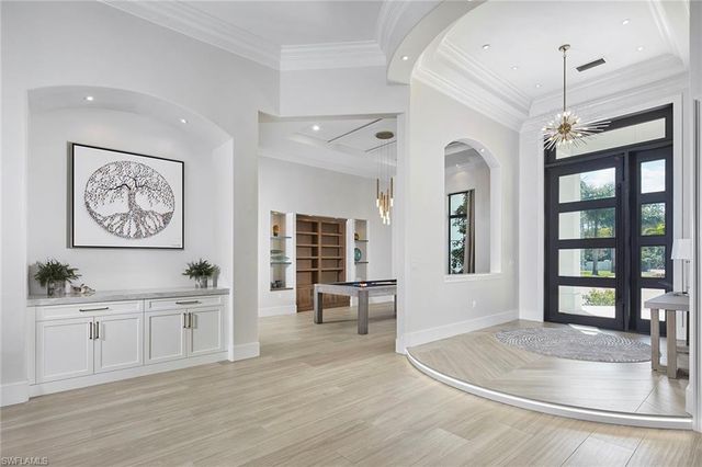 6771 Hunters RD, Naples, FL 34109