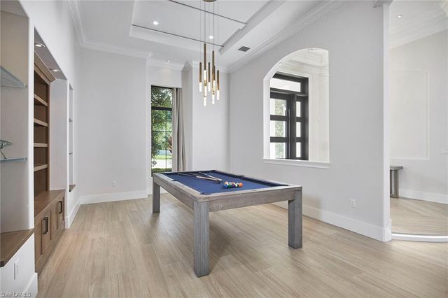 6771 Hunters RD, Naples, FL 34109