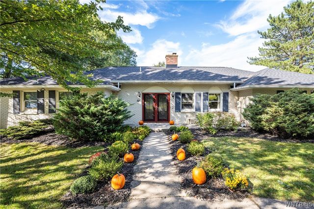 58 Fox Chapel Drive, Orchard Park, NY 14127