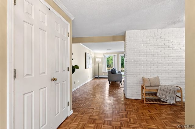 58 Fox Chapel Drive, Orchard Park, NY 14127