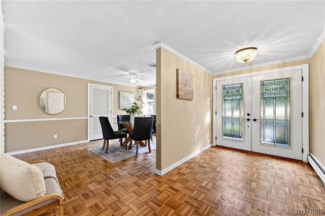 58 Fox Chapel Drive, Orchard Park, NY 14127