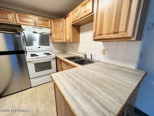 2204 W Northern Lights Boulevard, Anchorage, AK 99517