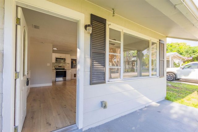 5131 13TH AVENUE N, St Petersburg, FL 33710