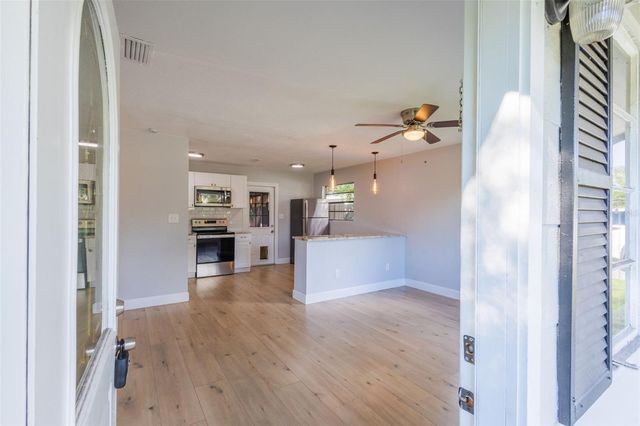 5131 13TH AVENUE N, St Petersburg, FL 33710