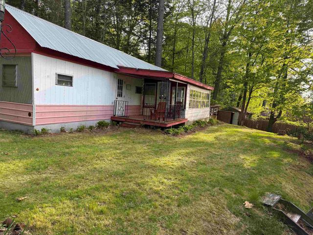 21 Hollow Lane, Gilford, NH 03249