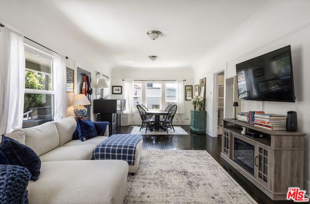 1120 W Edgeware Road, Los Angeles, CA 90026