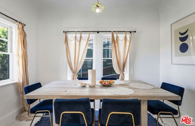 1120 W Edgeware Road, Los Angeles, CA 90026