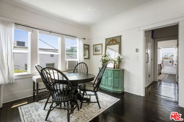 1120 W Edgeware Road, Los Angeles, CA 90026