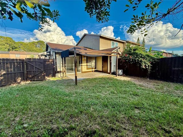 14222 VILLAGE VIEW DRIVE, Tampa, FL 33624
