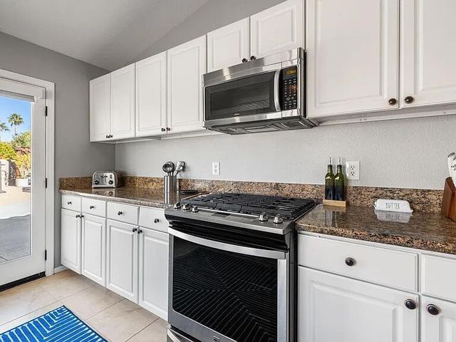 76838 Abby Court, Palm Desert, CA 92211