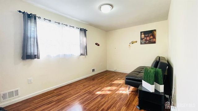 950 Newton Street, North Brunswick, NJ 08902
