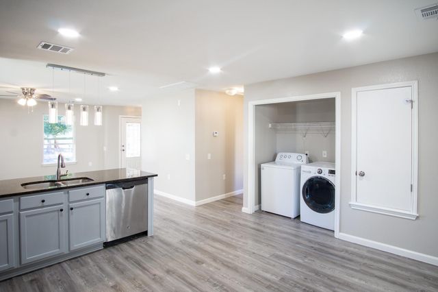 17921 Powder Creek DR, Manor, TX 78653