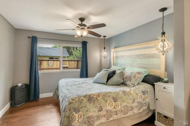 1250 Mission Dr, Sonoma, CA 95476