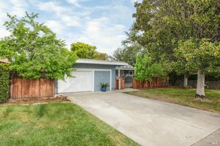 1250 Mission Dr, Sonoma, CA 95476