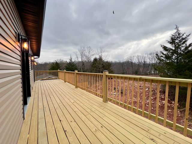 96 Rainbow Hill Lane, Reeds Spring, MO 65737