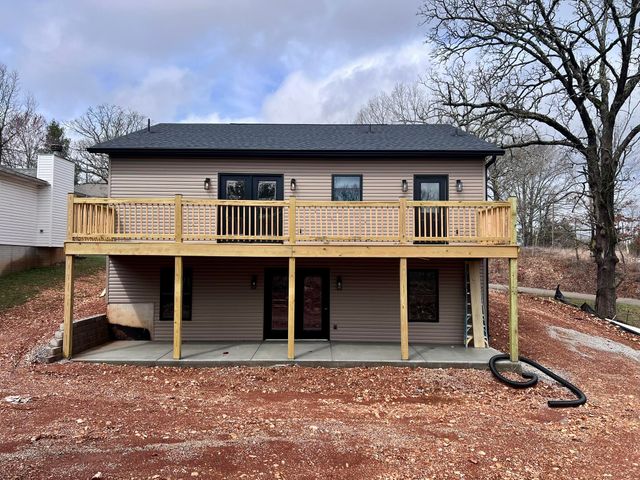 96 Rainbow Hill Lane, Reeds Spring, MO 65737