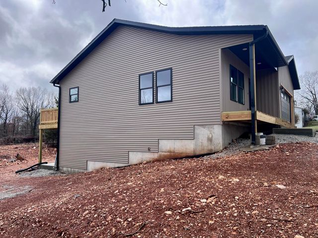 96 Rainbow Hill Lane, Reeds Spring, MO 65737