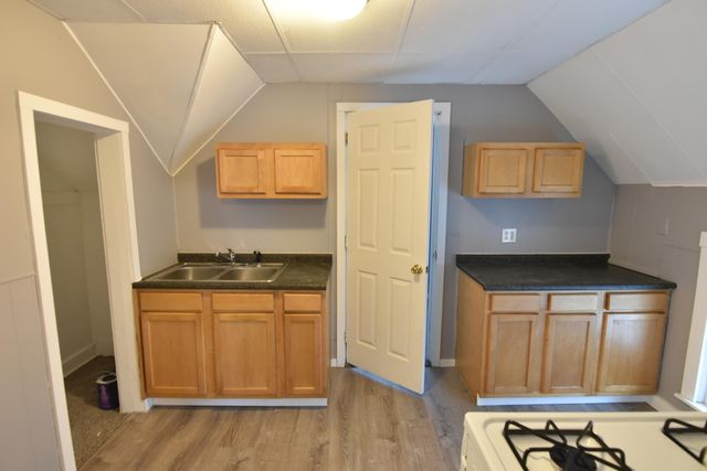 1222 Eastern Avenue Se, City Of Grand Rapids, MI 49507