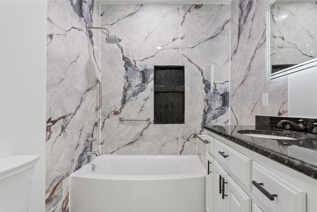 715 E Main Street, Mexia, TX 76667