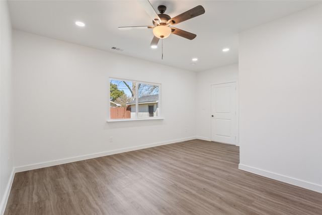 715 E Main Street, Mexia, TX 76667