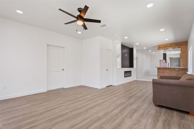 715 E Main Street, Mexia, TX 76667