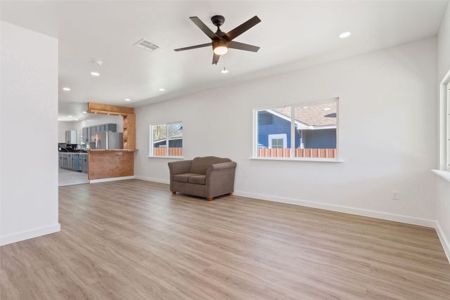 715 E Main Street, Mexia, TX 76667