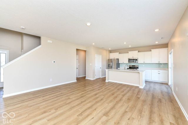 1643 N Sailboat Drive, Greenfield, IN 46140