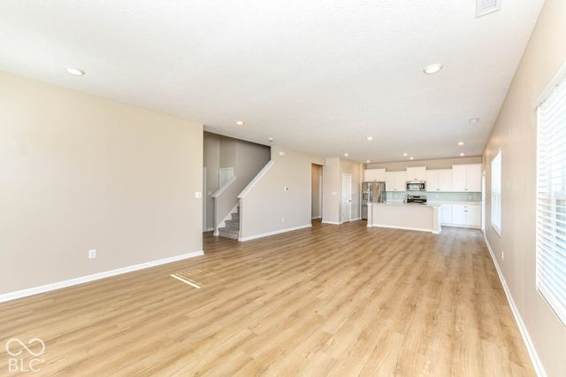 1643 N Sailboat Drive, Greenfield, IN 46140