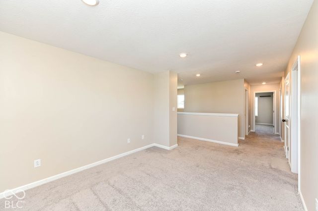 1643 N Sailboat Drive, Greenfield, IN 46140