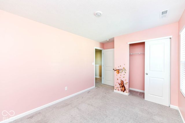 1643 N Sailboat Drive, Greenfield, IN 46140
